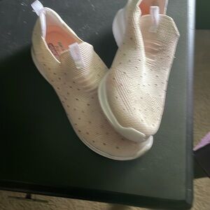 Women’s new  size 7 sketchers air, cool memory foam studded slip ons